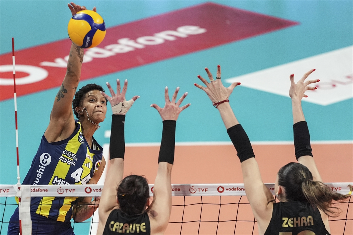 AA-20260413-41098612-41098600-VAKIFBANK_FENERBAHCE_MEDICANA