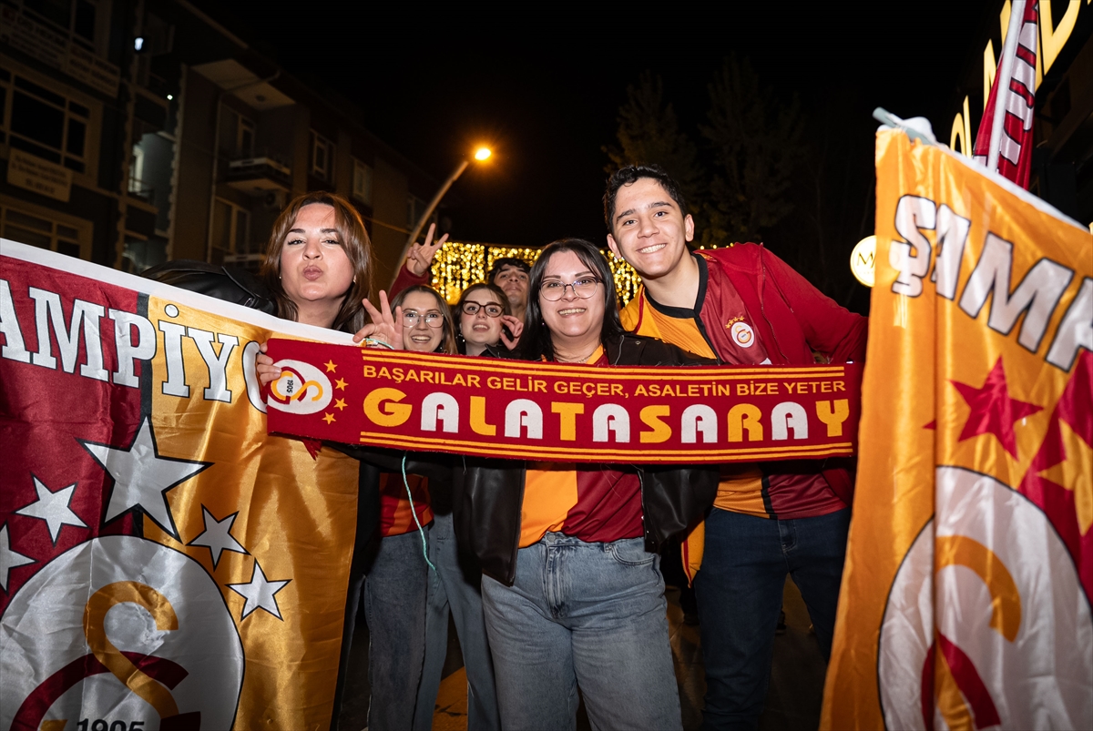 AA-20260426-41219810-41219802-BASKENTTE_DERBI_GALIBIYETI_KUTLAMALARI