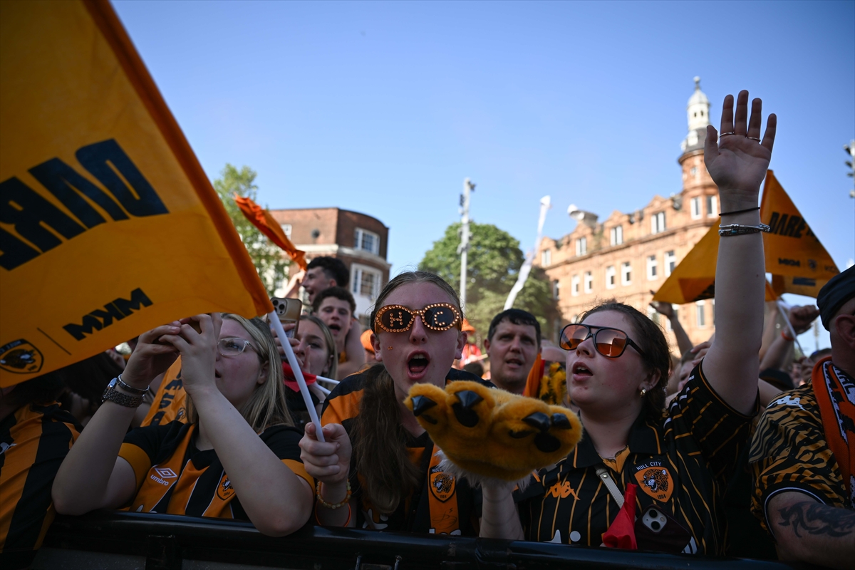 AA-20260525-41493872-41493871-HULL_CITY_PREMIER_LIGE_YUKSELISINI_TARAFTARIYLA_KUTLADI