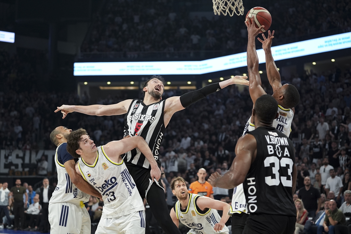 AA-20260619-41726116-41726112-BESIKTAS_GAIN_FENERBAHCE_BEKO