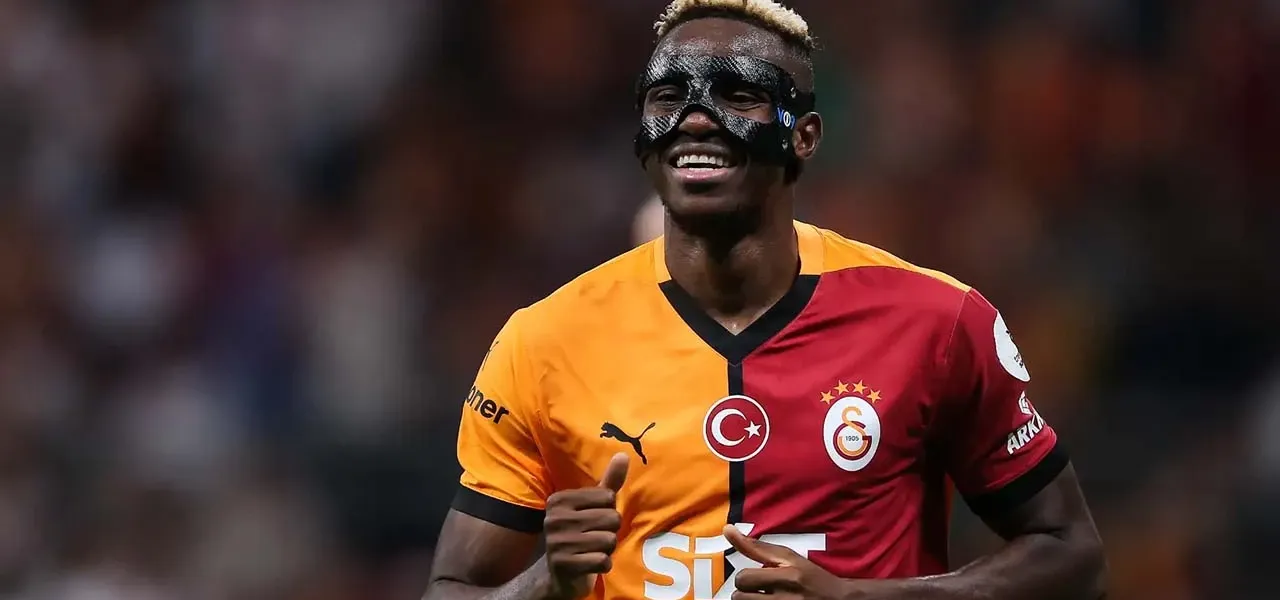 Liverpool mücadelesinde kolu kırılmıştı: Victor Osimhen dönüş tarihini açıkladı