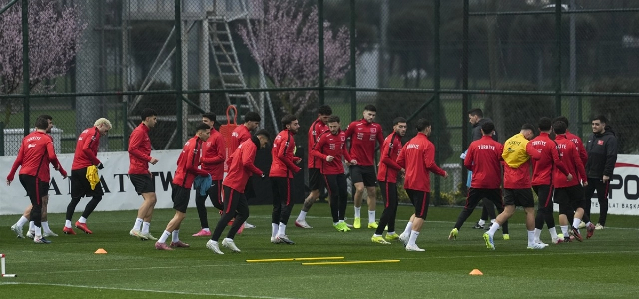 Milliler Romanya maçına hazırlanıyor! Riva’da tempo yükseldi