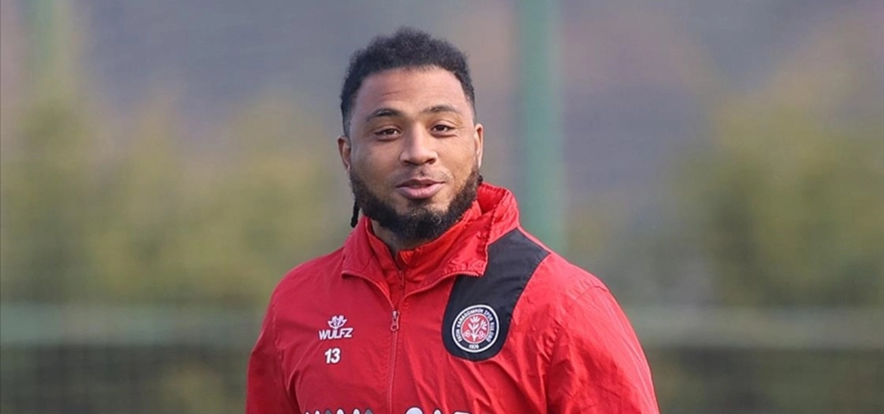 Eski milli futbolcu Kazım-Richards, Crawley Town’ın başına geçti