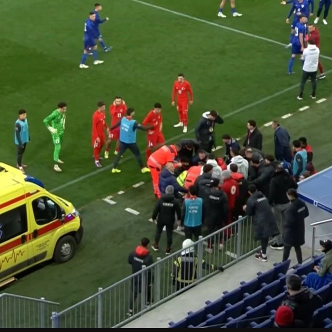 U21 maçında korku dolu anlar: Egemen Korkmaz yere yığıldı