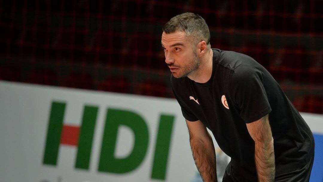 Bigarelli’den çağrı: 'Salonu sarı kırmızıya boyayalım'