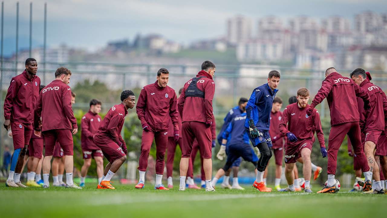 Süper lig’de kritik randevu: Trabzonspor Alanyaspor’a konuk