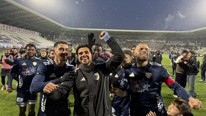 Erzurumspor Süper Lig kapısında: Son 1 puan