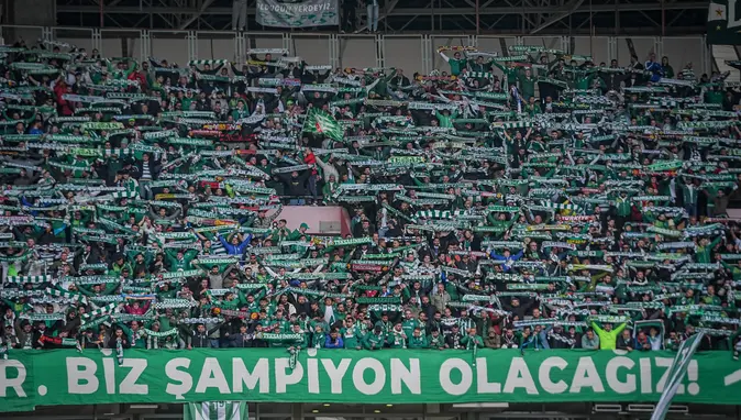 Küllerinden doğan Bursaspor şampiyonluğa 1 puan uzakta