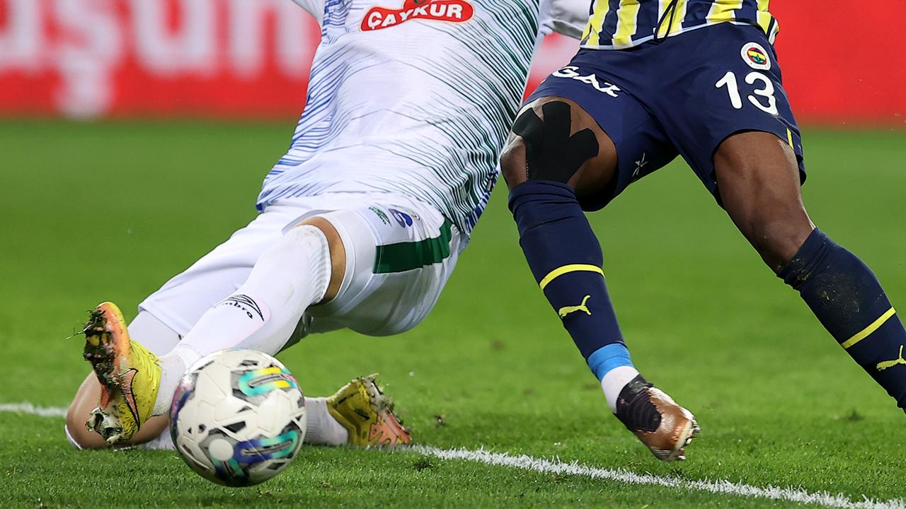 Fenerbahçe-Rizespor maçında ilk 11’ler belli oldu