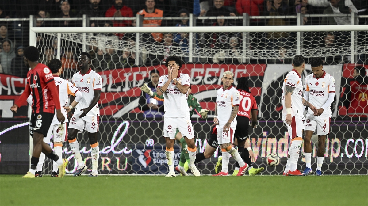 Galatasaray deplasmanda kazandı, farkı açtı