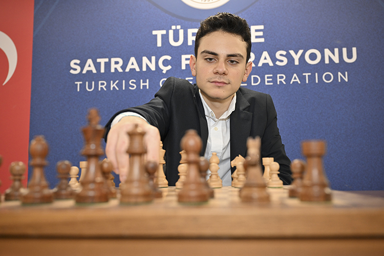 Ediz Gürel Avrupa’dan Dünya Kupası'na yürüyor