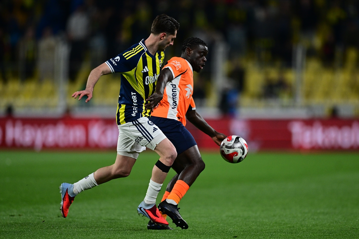Başakşehir, Fenerbahçe’ye karşı dengeyi sağladı