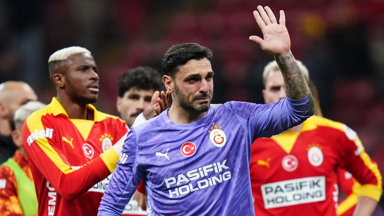 Galatasaray’da kalede değişim: Günay’ın yerine iki aday