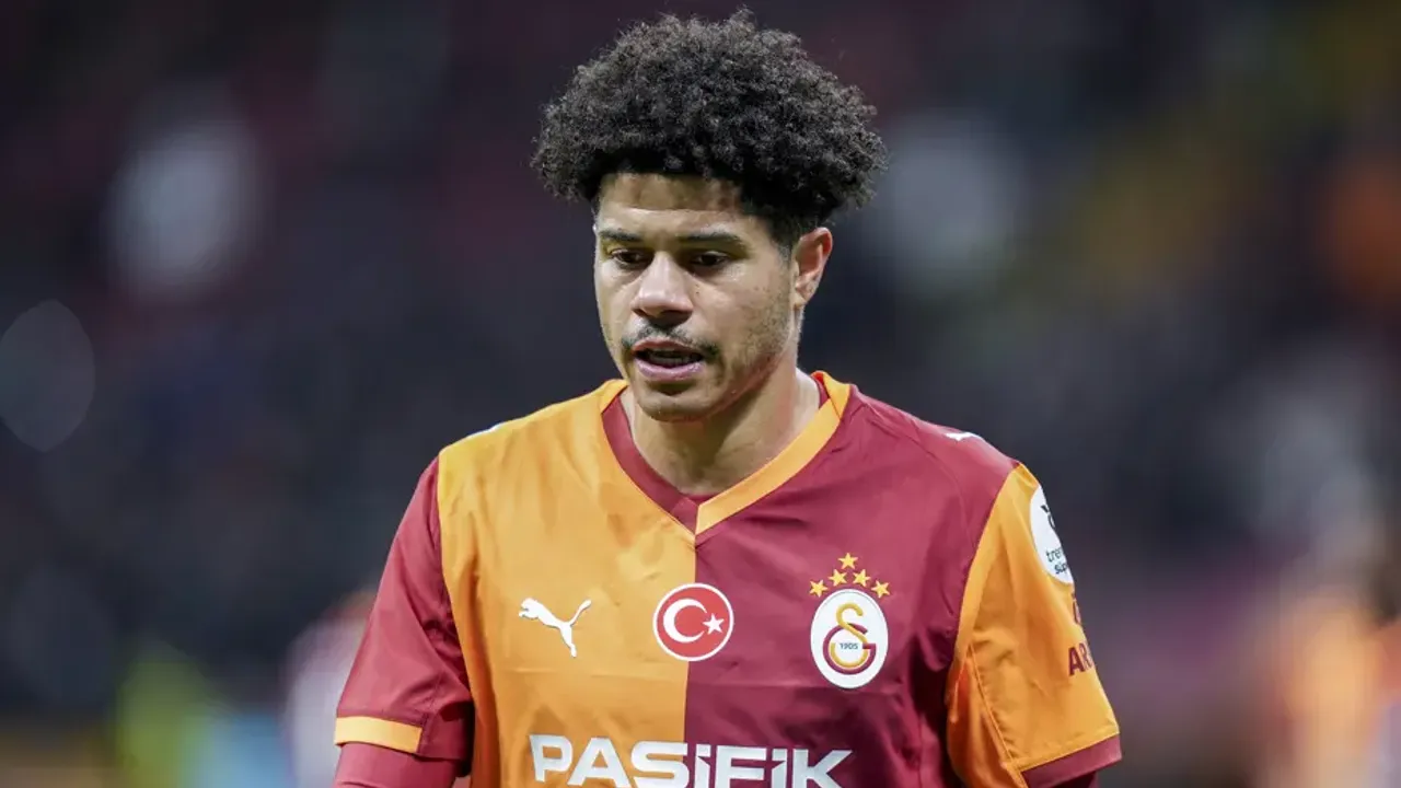 Galatasaray’a şok: Yıldız isim sezonu kapattı