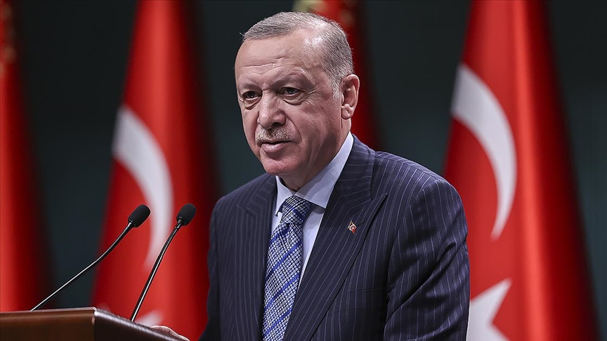 Erdoğan’dan sarı-kırmızılı camiaya tebrik