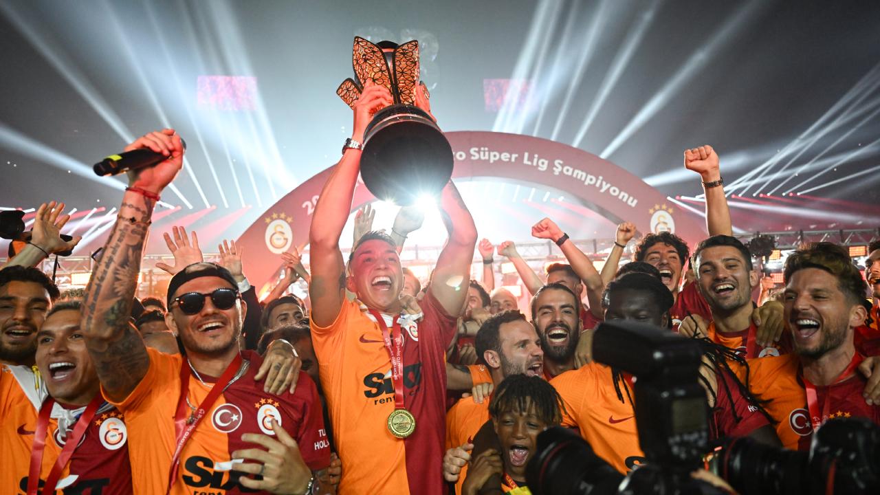 Galatasaray’dan tarihi sezon: Şampiyonlukla birlikte dev gelir