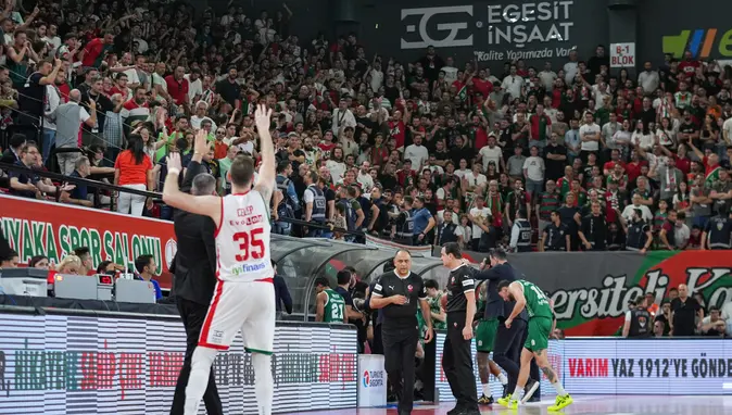 Karşıyaka son nefeste ligde kaldı