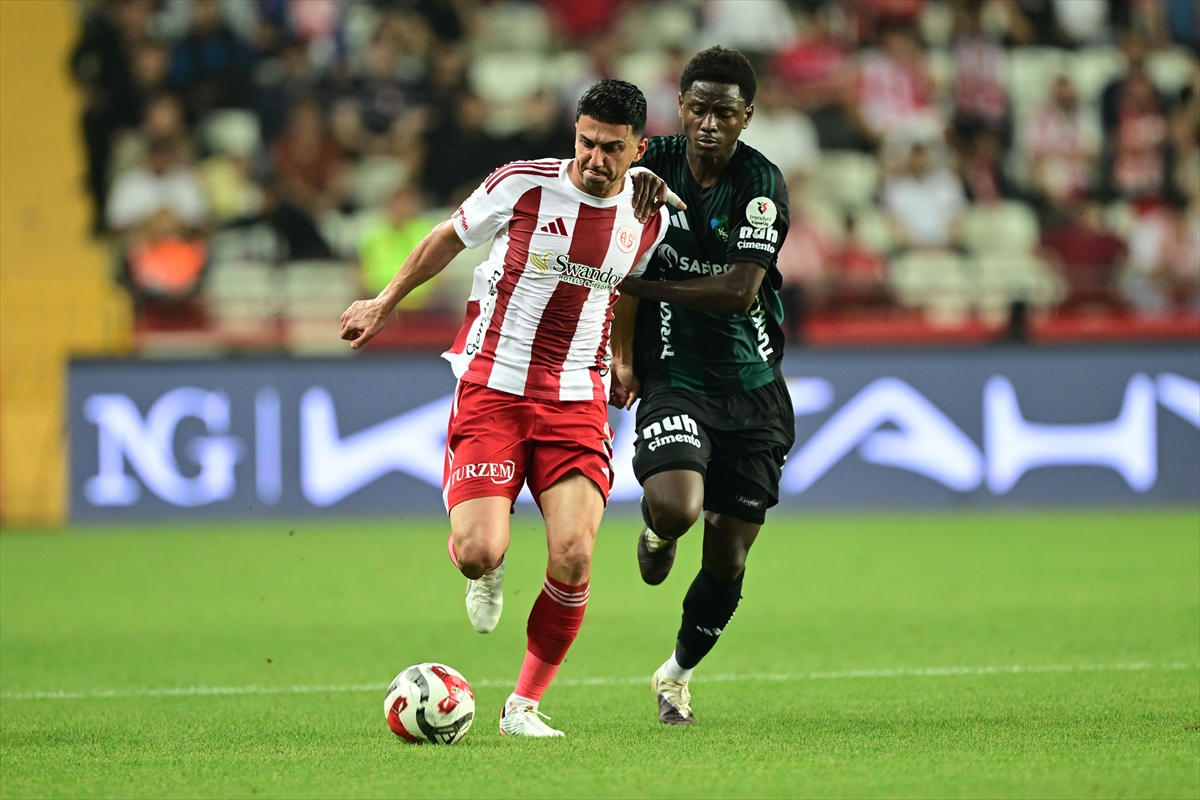 Süper Lig’de perde kapandı, düşen son takım belli oldu