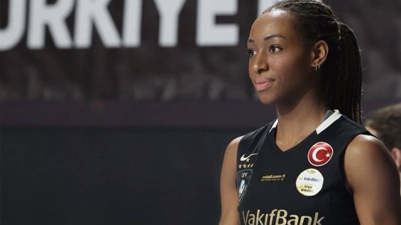 Fenerbahçe Medicana Chiaka Ogbogu’yu transfer etti