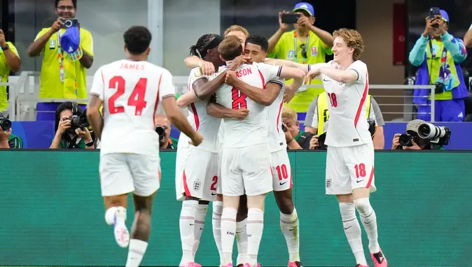 Kane şov yaptı! İngiltere 6 golle başladı