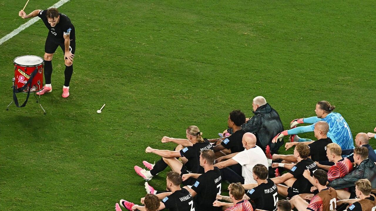 Senegal maçından sonra tribünlerde unutulmaz şölen