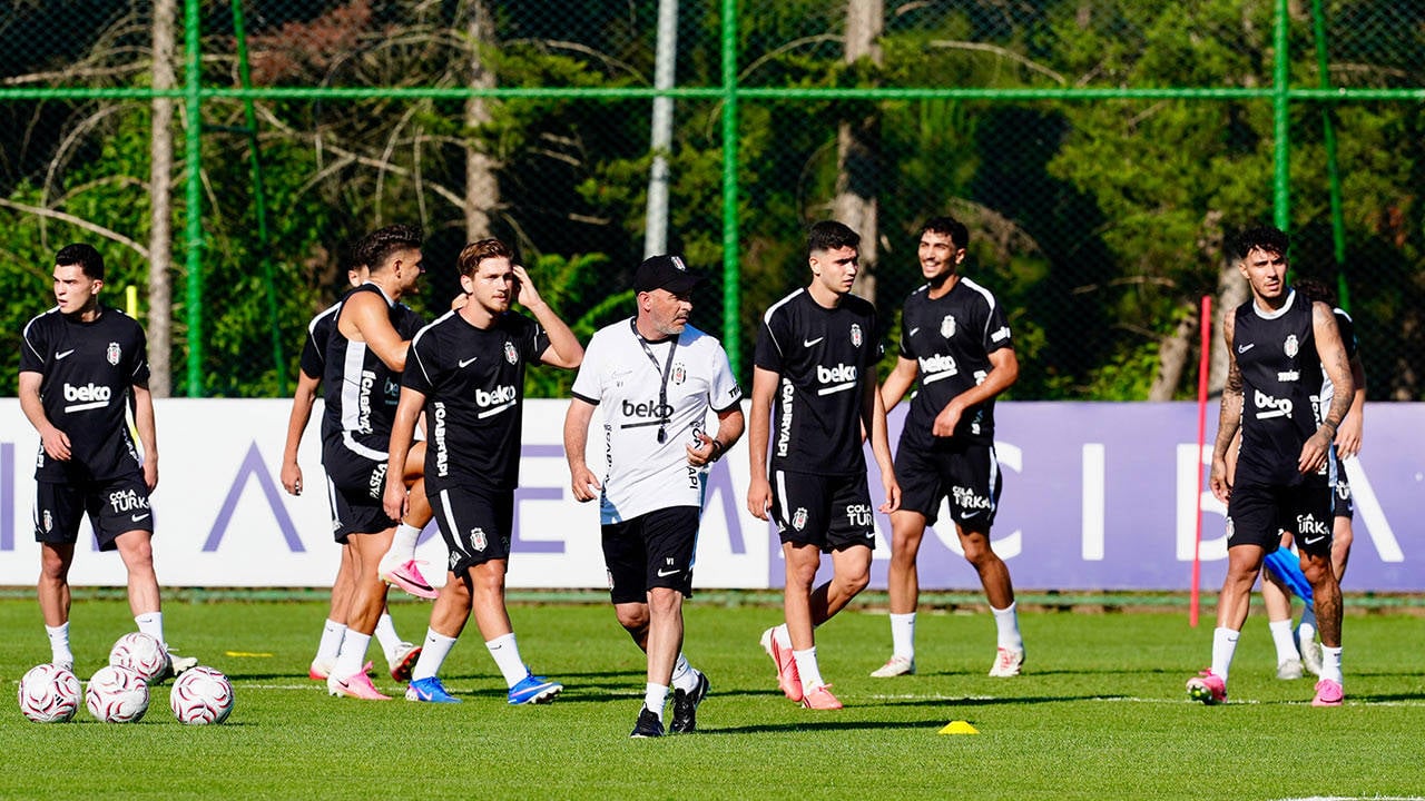 Beşiktaş, Vincenzo Italiano yönetiminde sahaya indi