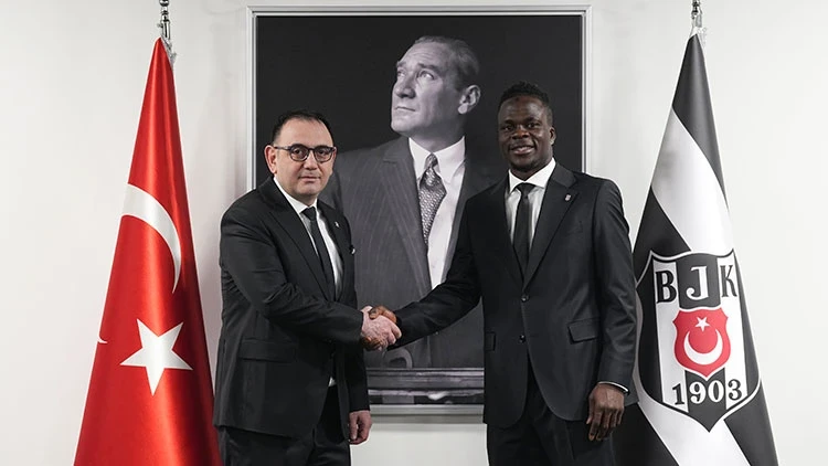 Kassoum Ouattara resmen Beşiktaş'ta: 4 yıllık imza atıldı