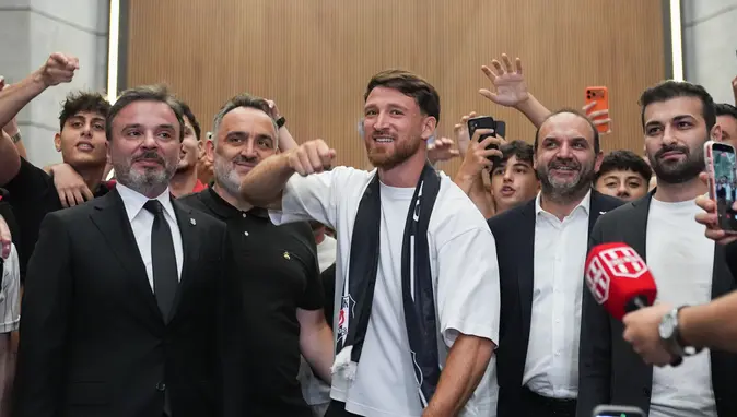 Salih Özcan'dan ilk mesaj: Şampiyon olmak için geldim