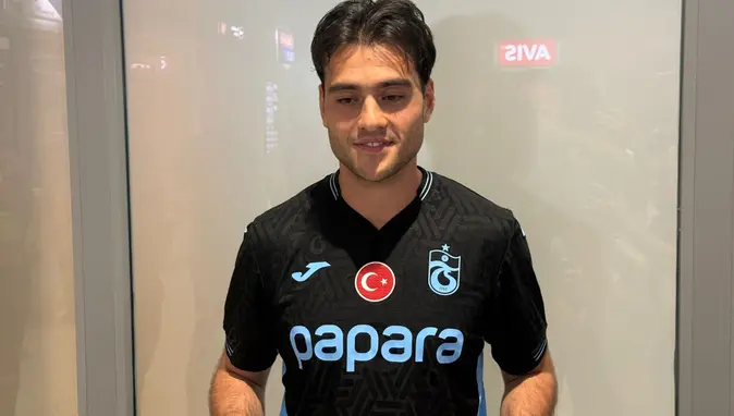 Aral Şimşir resmen Trabzonspor'da! İşte sözleşme detayları