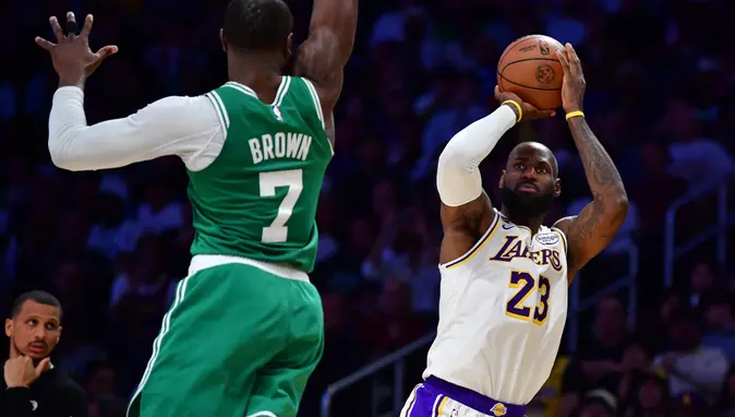NBA'i karıştıran sözler! Brown, LeBron'u istedi