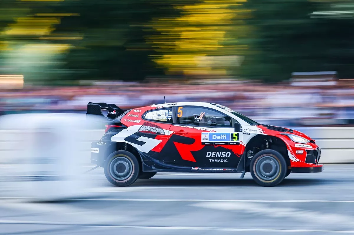 Estonya Rallisi'nde lider değişti! Pajari zirvede