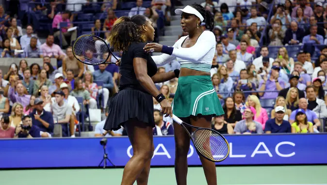 Williams kardeşler 4 yıl sonra yeniden birlikte kortta