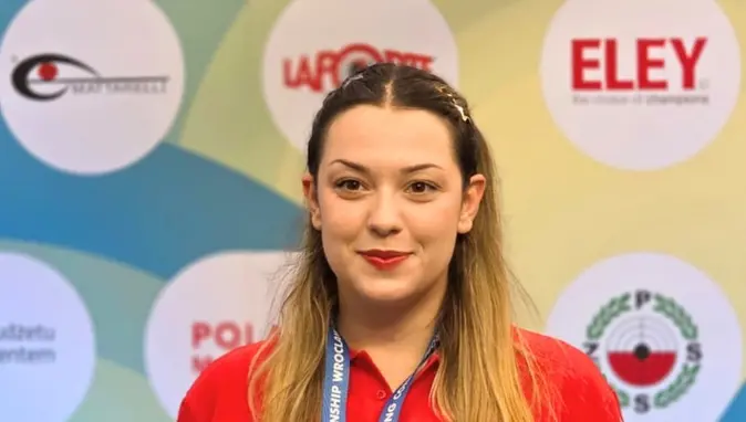İlayda Nur Çürük'ten altın atış! Türkiye Avrupa'da madalya yağdırdı