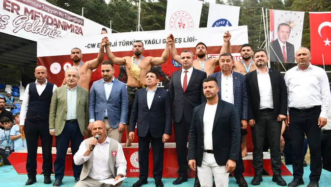 Yusuf Can Zeybek, Kunduz Yağlı Güreşleri'nde başpehlivan!
