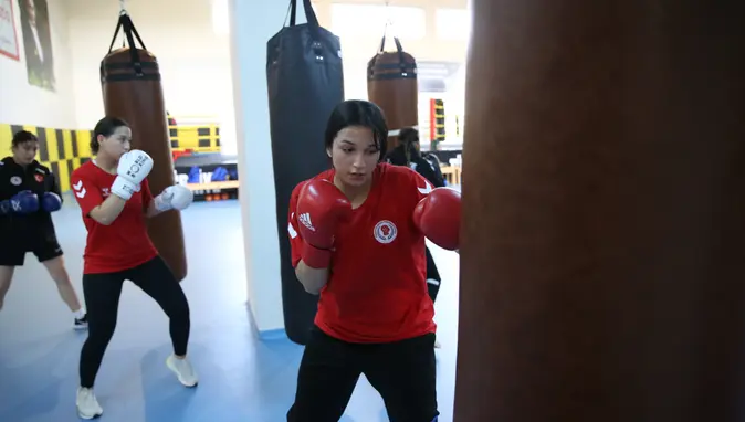 Milli boksörler Avrupa şampiyonluğu için ringe çıkacak