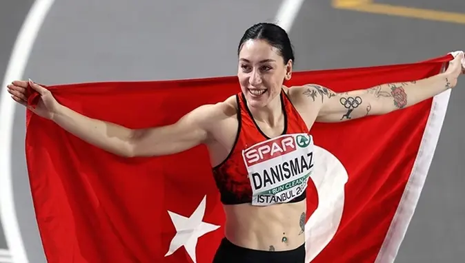 Atletizm Şampiyonası'nda Tuğba Danışmaz finale yükseldi
