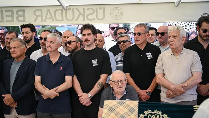 Abdullah Avcı'nın annesi son yolculuğuna uğurlandı