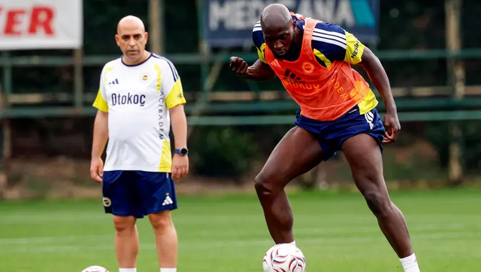 Fenerbahçe'de Lukaku ilk antrenmanına çıktı