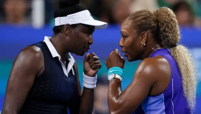 Serena ve Venus Williams Cincinnati'de tie-break'e takıldı