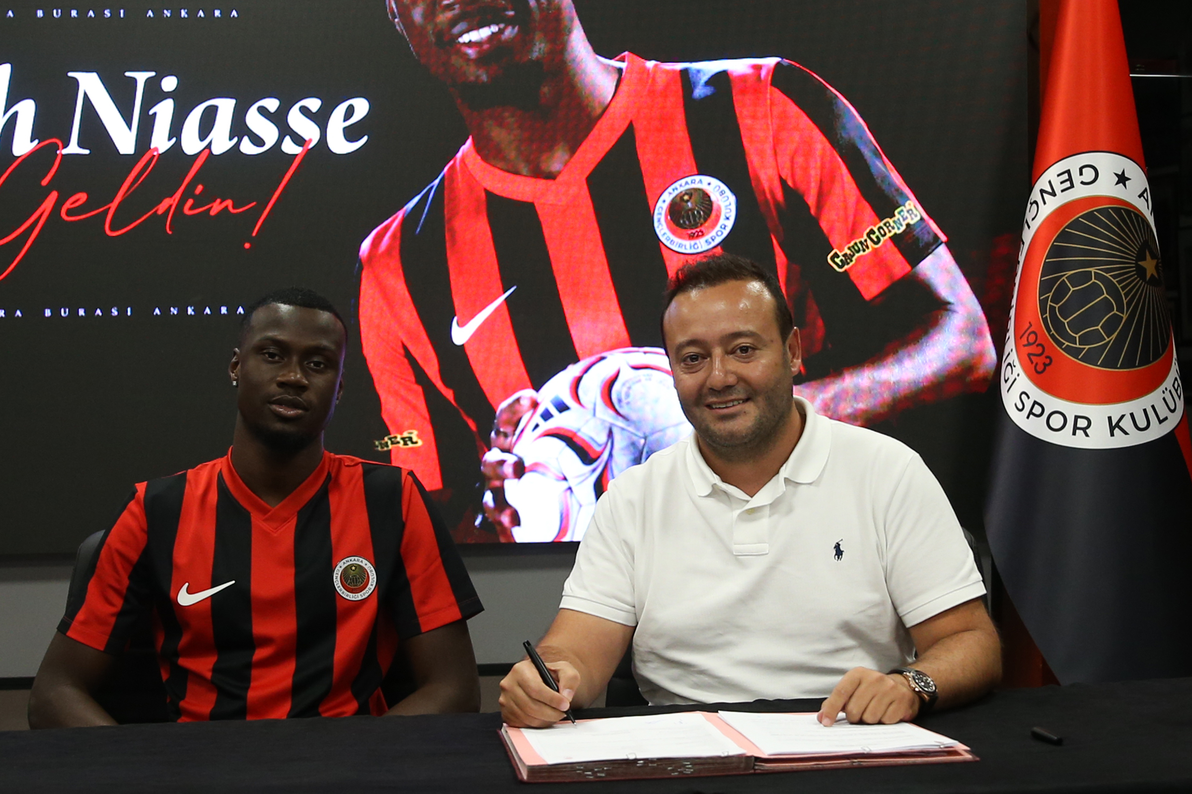 Gençlerbirliği, Verona’dan Cheikh Niasse’yi kadrosuna kattı