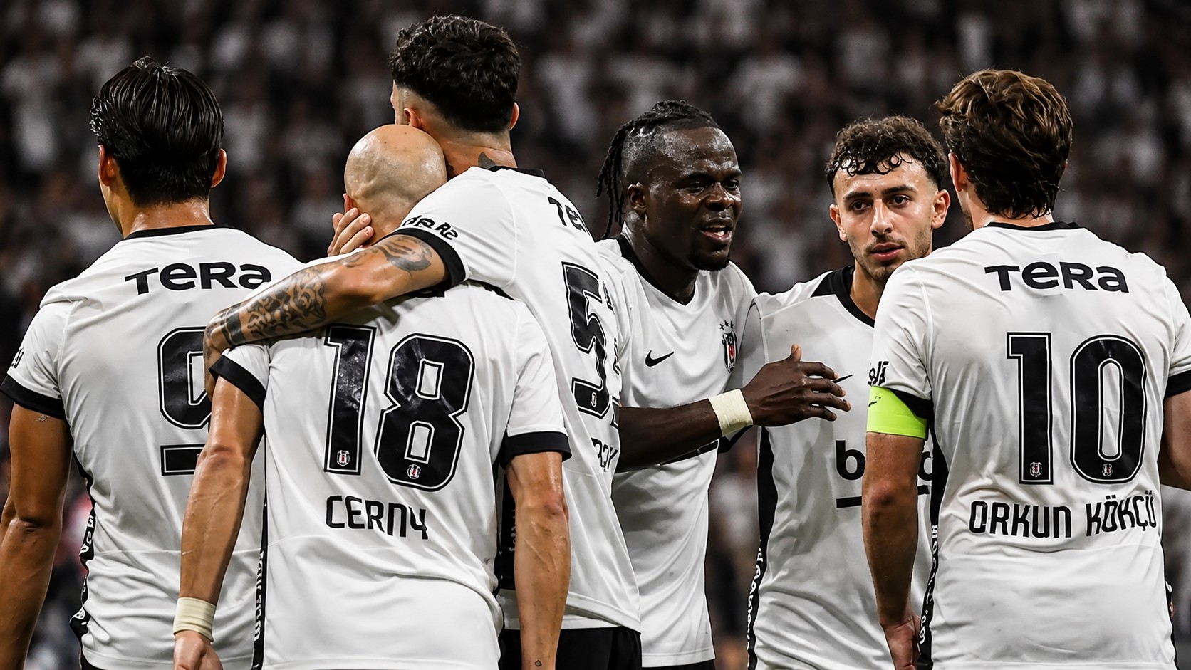 Beşiktaş tur kapısını araladı: Gözler rövanşta