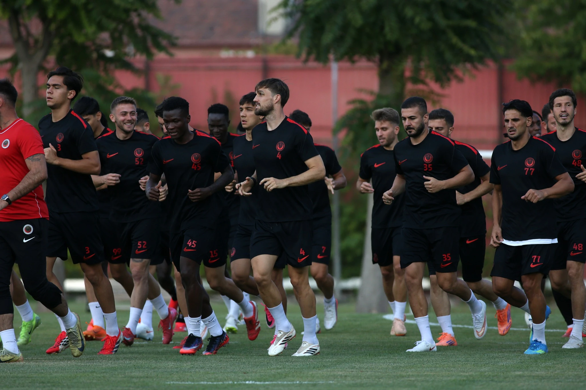 Lider Gençlerbirliği, Erzurumspor FK maçına hazır