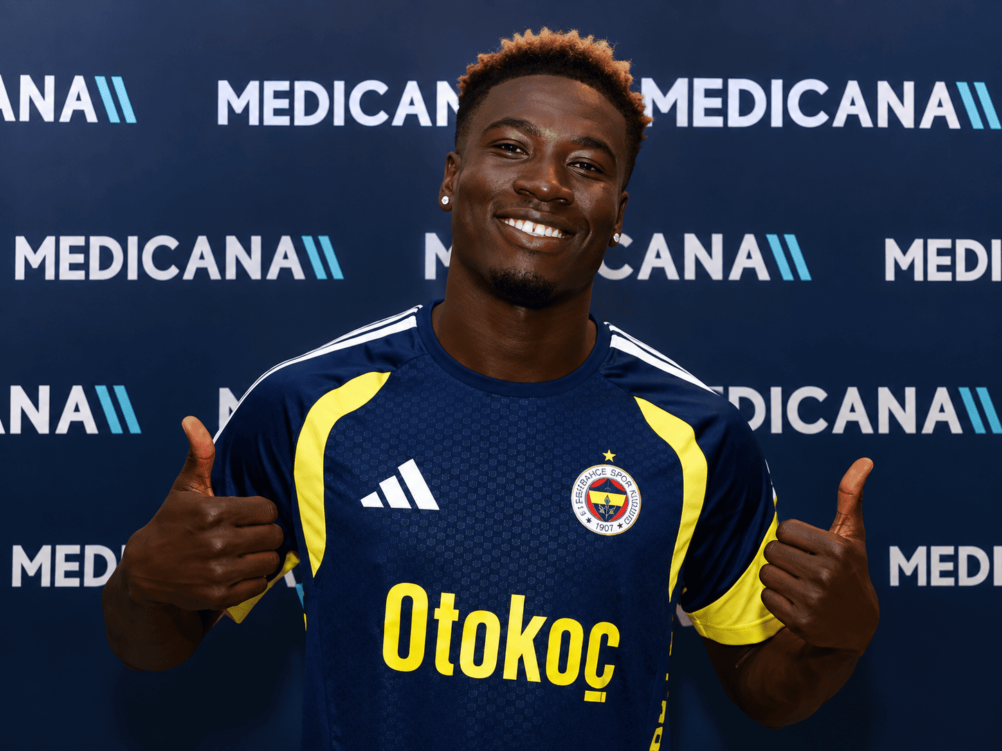 Fenerbahçe’nin yeni yıldızı konuştu: “Sabırsızlanıyorum”