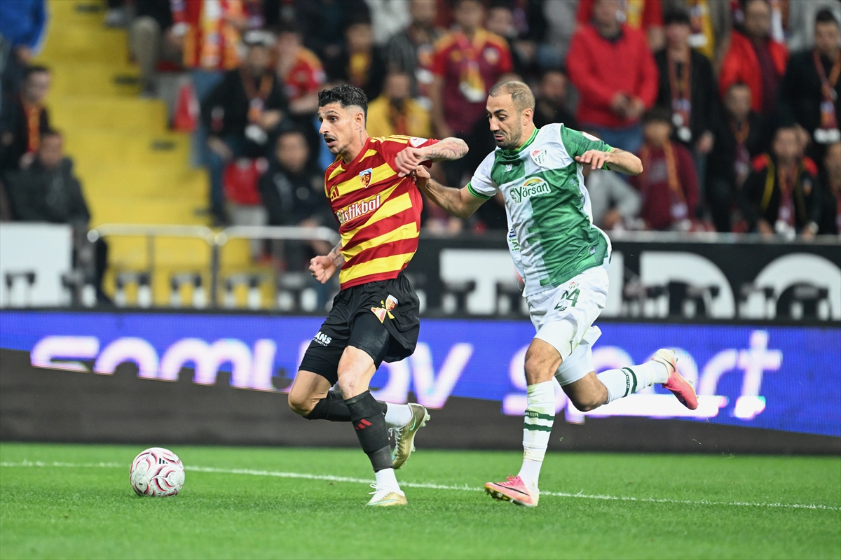 Bursaspor’un Kayseri’de müthiş geri dönüşü galibiyetle sonuçlandı