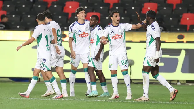 Çaykur Rizespor tarihi başlangıca imza attı!