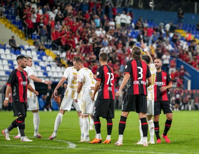 İstanbul’da büyük mücadele! Karagümrük ile Kayserispor 1-1 berabere kaldı