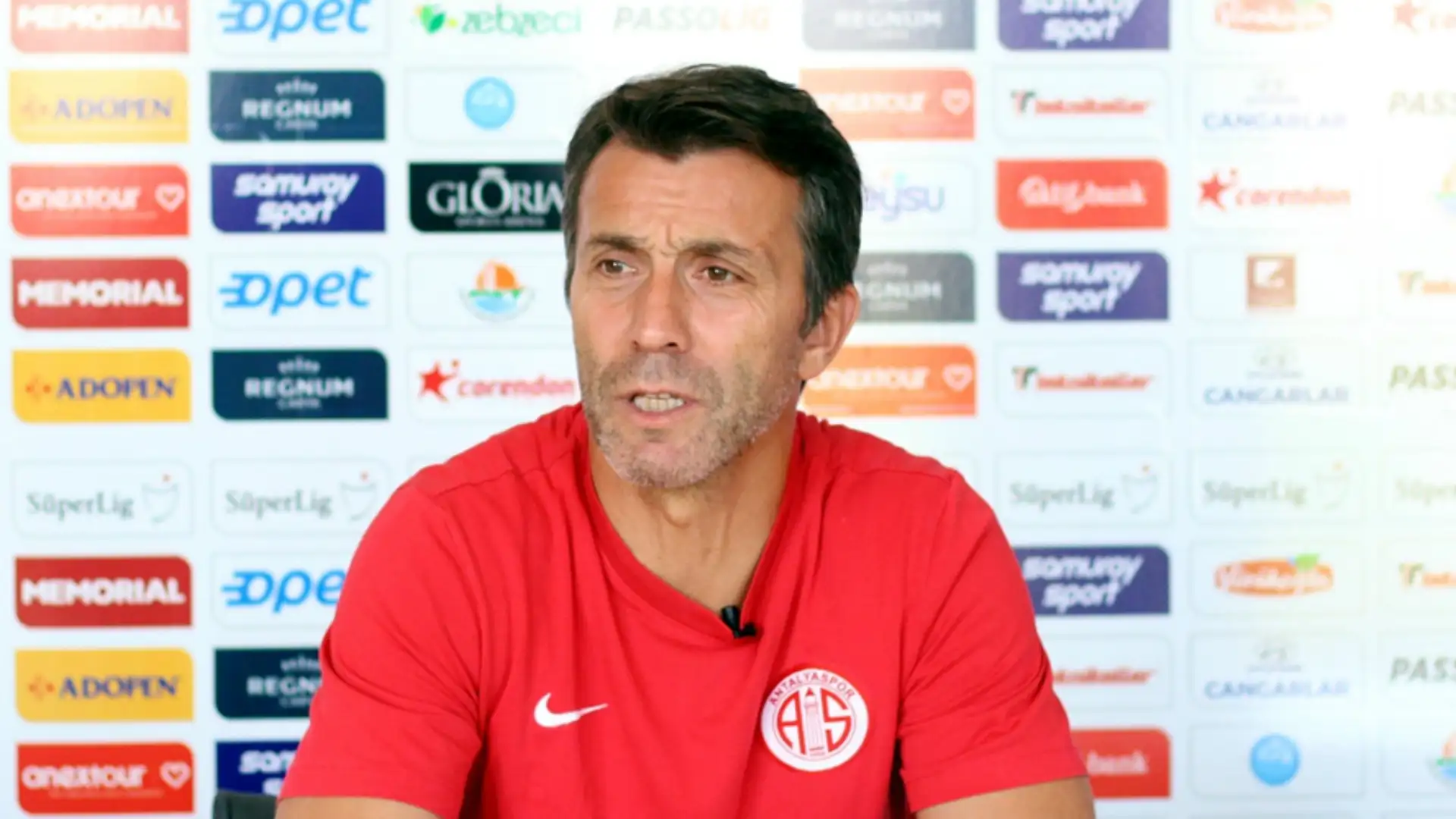 Antalyaspor, teknik direktör Bülent Korkmaz ile yollarını ayırdı