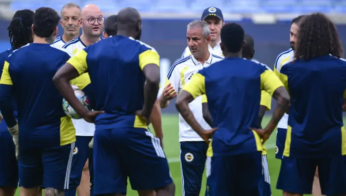 Fenerbahçe'de Roma maçı öncesi muhtemel 11 şekilleniyor