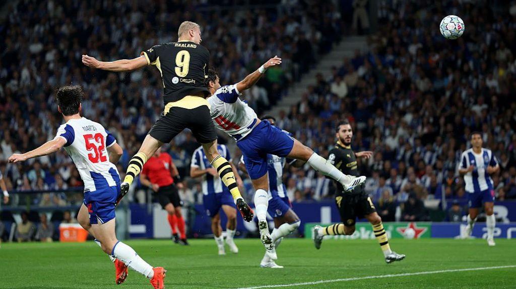 Canavar uyandı! Haaland Porto'yu tek başına yıktı