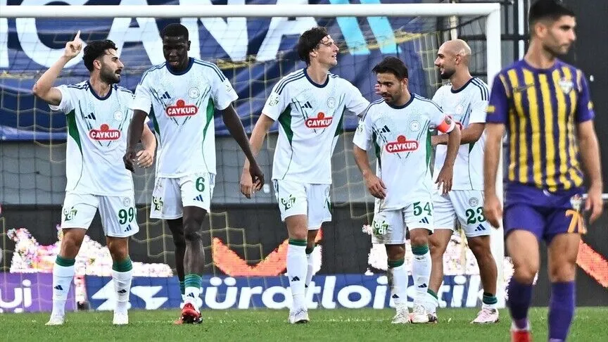 Çaykur Rizespor Eyüpspor'u 2-0 mağlup etti
